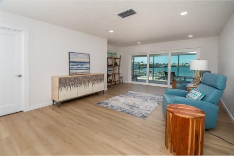 Villa ou maison à louer à Saint Petersburg, Floride: 2 chambres, 130.06 m2 № 2223767 - photo 28