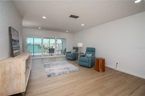 Villa ou maison à louer à Saint Petersburg, Floride: 2 chambres, 130.06 m2 № 2223767 - photo 26