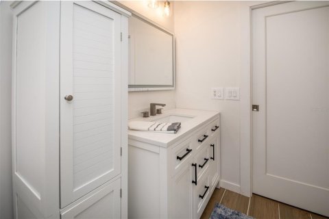Villa ou maison à louer à Saint Petersburg, Floride: 2 chambres, 130.06 m2 № 2223767 - photo 23