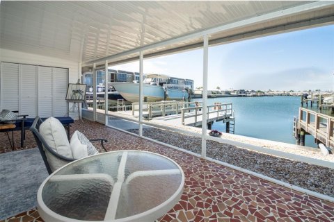 Villa ou maison à louer à Saint Petersburg, Floride: 2 chambres, 130.06 m2 № 2223767 - photo 20