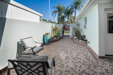Villa ou maison à louer à Saint Petersburg, Floride: 2 chambres, 130.06 m2 № 2223767 - photo 7