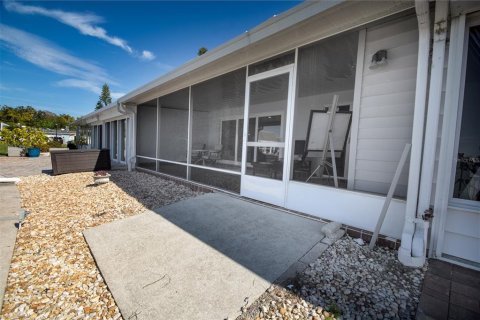 Villa ou maison à louer à Saint Petersburg, Floride: 2 chambres, 130.06 m2 № 2223767 - photo 29