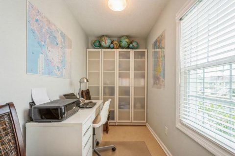 Condo in Saint Petersburg, Florida, 1 bedroom  № 1524176 - photo 16