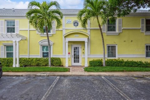 Condo in Saint Petersburg, Florida, 1 bedroom  № 1524176 - photo 2