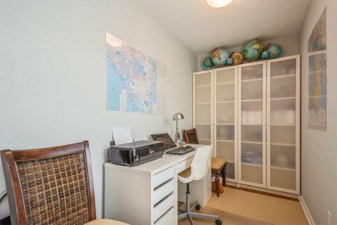 Condo in Saint Petersburg, Florida, 1 bedroom  № 1524176 - photo 15