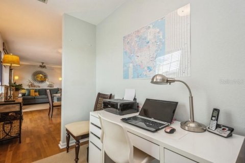 Condo in Saint Petersburg, Florida, 1 bedroom  № 1524176 - photo 17