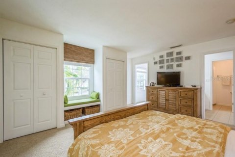 Condo in Saint Petersburg, Florida, 1 bedroom  № 1524176 - photo 22