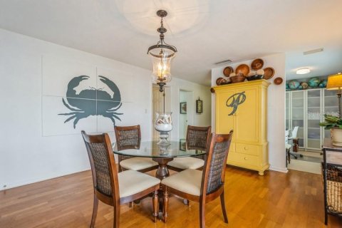 Condo in Saint Petersburg, Florida, 1 bedroom  № 1524176 - photo 12