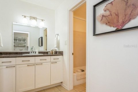 Condo in Saint Petersburg, Florida, 1 bedroom  № 1524176 - photo 27