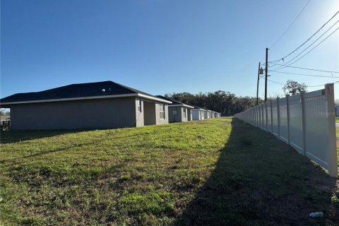 House in Belleview, Florida 3 bedrooms, 109.72 sq.m. № 1725400 - photo 15