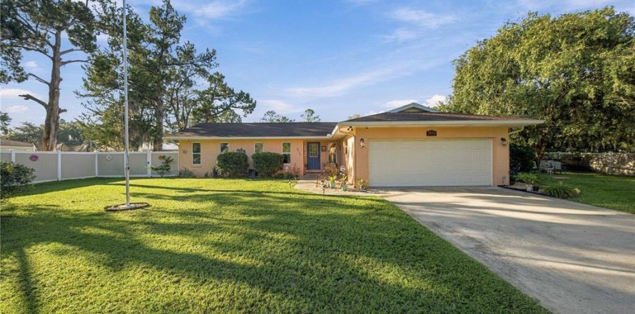 Villa ou maison à Ocala, Floride 3 chambres, 139.73 m2 № 2415020