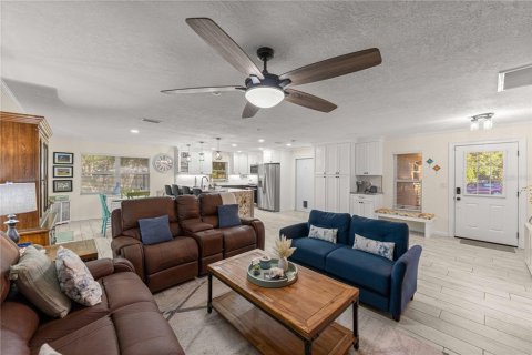 Villa ou maison à vendre à Ocala, Floride: 3 chambres, 139.73 m2 № 2415020 - photo 8