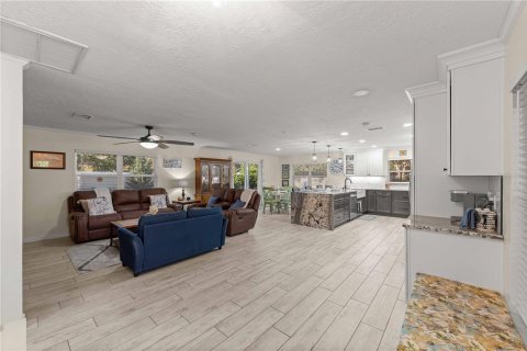 Villa ou maison à vendre à Ocala, Floride: 3 chambres, 139.73 m2 № 2415020 - photo 5