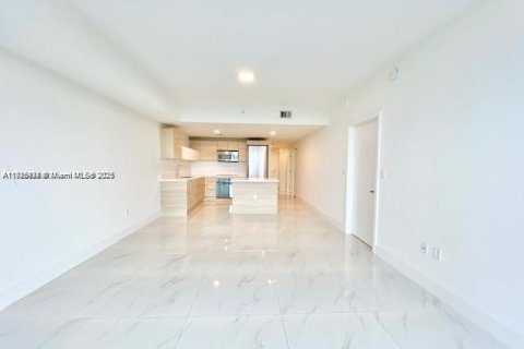 Condominio en venta en North Miami Beach, Florida, 1 dormitorio, 87.05 m2 № 1942704 - foto 15