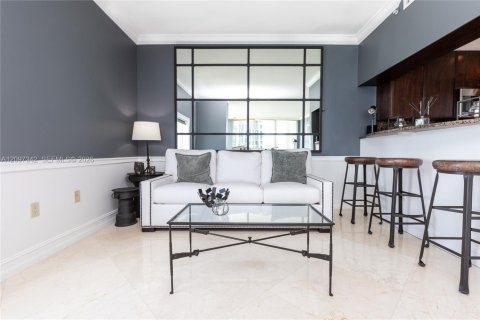 Condo in Miami, Florida, 1 bedroom  № 2394460 - photo 29