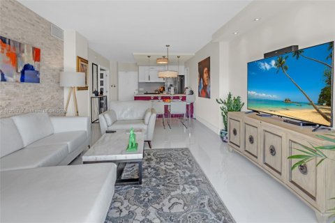 Copropriété à vendre à Hallandale Beach, Floride: 2 chambres, 80.82 m2 № 1955371 - photo 10