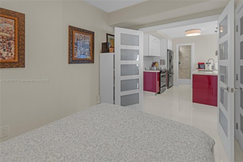 Copropriété à vendre à Hallandale Beach, Floride: 2 chambres, 80.82 m2 № 1955371 - photo 28