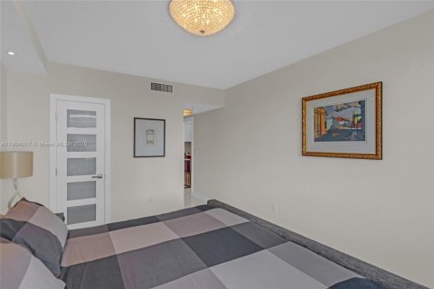 Copropriété à vendre à Hallandale Beach, Floride: 2 chambres, 80.82 m2 № 1955371 - photo 23