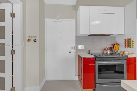 Copropriété à vendre à Hallandale Beach, Floride: 2 chambres, 80.82 m2 № 1955371 - photo 14