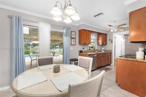 Casa en venta en Fort Myers, Florida, 3 dormitorios, 97.55 m2 № 1924151 - foto 8