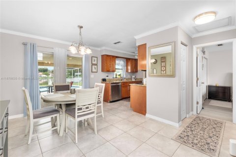 Casa en venta en Fort Myers, Florida, 3 dormitorios, 97.55 m2 № 1924151 - foto 7