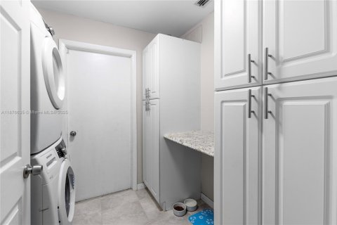 Casa en venta en Fort Myers, Florida, 3 dormitorios, 97.55 m2 № 1924151 - foto 13