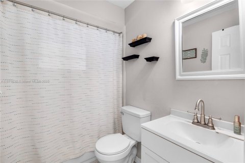 Casa en venta en Fort Myers, Florida, 3 dormitorios, 97.55 m2 № 1924151 - foto 18