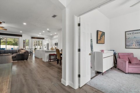 Casa en venta en Lakewood Ranch, Florida, 3 dormitorios, 188.96 m2 № 1832717 - foto 5