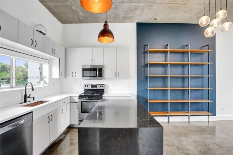 Купить таунхаус в Форт-Лодердейл, Флорида 3 спальни, 186.27м2, № 2012431 - фото 15