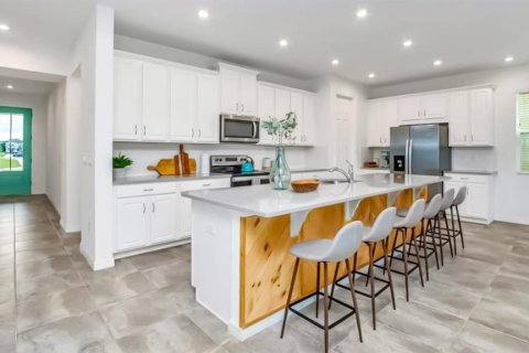 Casa en venta en Kissimmee, Florida, 9 dormitorios, 405.33 m2 № 1548981 - foto 5