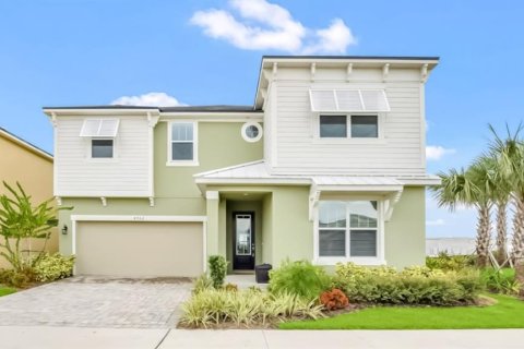 Casa en venta en Kissimmee, Florida, 9 dormitorios, 405.33 m2 № 1548981 - foto 1