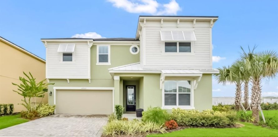 Casa en Kissimmee, Florida 9 dormitorios, 405.33 m2 № 1548981