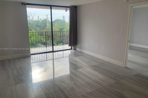 Copropriété à louer à North Miami Beach, Floride: 1 chambre, 67.08 m2 № 1965129 - photo 7