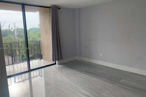 Copropriété à louer à North Miami Beach, Floride: 1 chambre, 67.08 m2 № 1965129 - photo 8