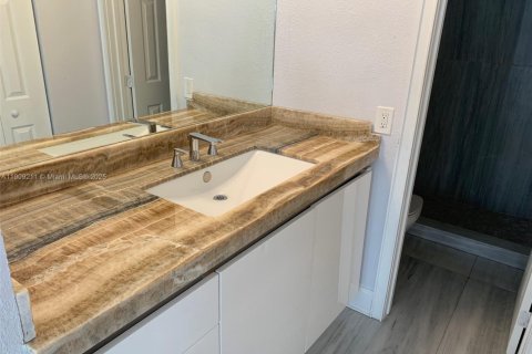Copropriété à louer à North Miami Beach, Floride: 1 chambre, 67.08 m2 № 1965129 - photo 9