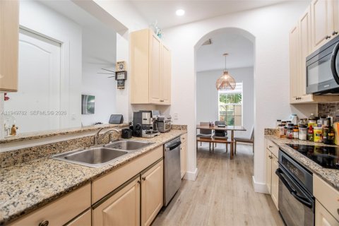 Купить таунхаус в Дейви, Флорида 3 спальни, 177.63м2, № 2008478 - фото 12