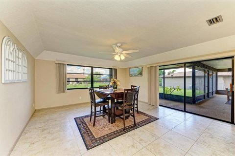 House in Punta Gorda, Florida 3 bedrooms, 188.59 sq.m. № 1902512 - photo 27
