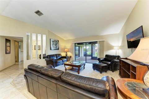 House in Punta Gorda, Florida 3 bedrooms, 188.59 sq.m. № 1902512 - photo 21