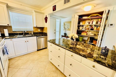 Купить кондоминиум в Бока-Ратон, Флорида 3 комнаты, 72.09м2, № 2259698 - фото 15