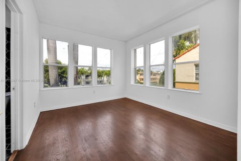 Condominio en venta en Miami Beach, Florida, 2 dormitorios, 86.4 m2 № 2013326 - foto 13