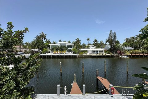 Villa ou maison à louer à Fort Lauderdale, Floride: 1 chambre, 60.39 m2 № 1990337 - photo 7