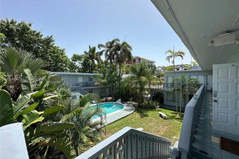 Villa ou maison à louer à Fort Lauderdale, Floride: 1 chambre, 60.39 m2 № 1990337 - photo 9