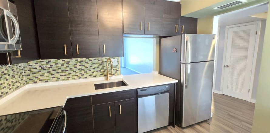 Condo à Miami, Floride, 1 chambre  № 2088087