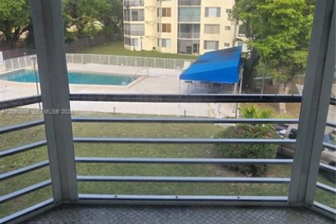 Copropriété à louer à Miami, Floride: 1 chambre, 83.43 m2 № 2088087 - photo 20