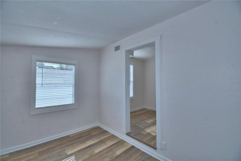 House in Auburndale, Florida 2 bedrooms, 69.49 sq.m. № 1909483 - photo 30