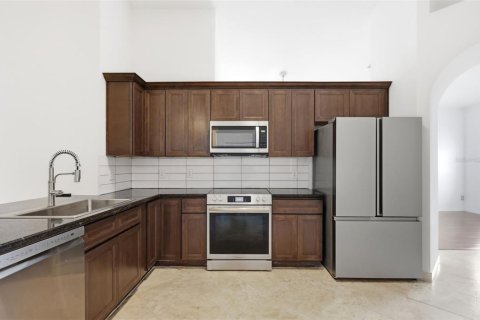 Villa ou maison à vendre à Orlando, Floride: 5 chambres, 207.92 m2 № 2195941 - photo 3