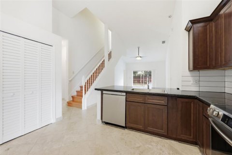 Villa ou maison à vendre à Orlando, Floride: 5 chambres, 207.92 m2 № 2195941 - photo 17