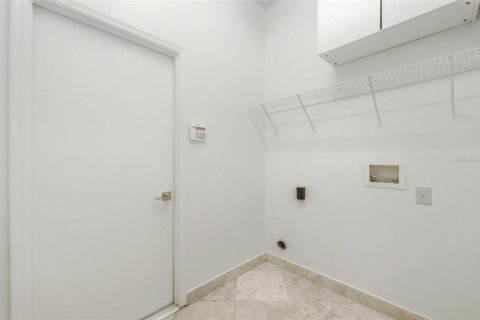 Villa ou maison à vendre à Orlando, Floride: 5 chambres, 207.92 m2 № 2195941 - photo 20