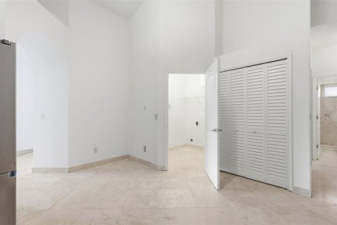 Villa ou maison à vendre à Orlando, Floride: 5 chambres, 207.92 m2 № 2195941 - photo 19