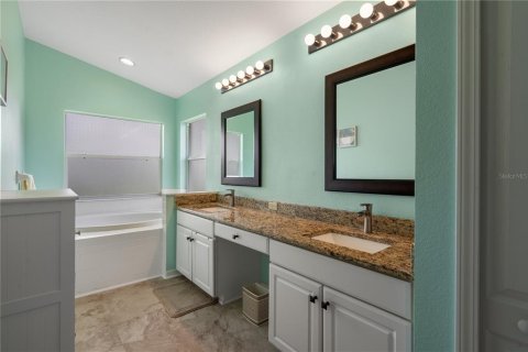 House in Spring Hill, Florida 3 bedrooms, 186.18 sq.m. № 2110474 - photo 30